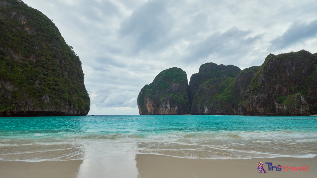 Maya Bay,  phi phi island hopping 