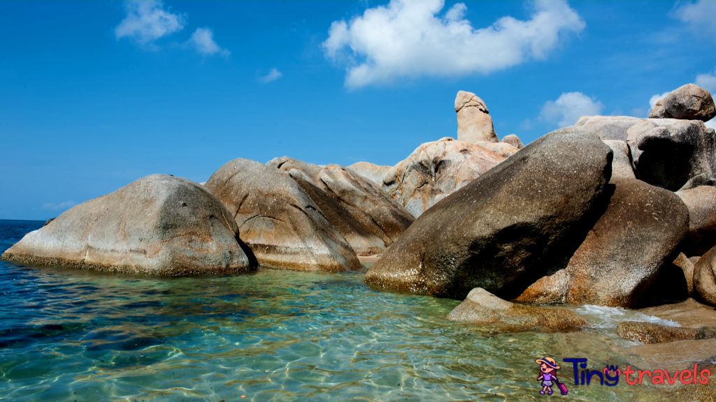 hin ta and hin yai
grandfather's grandmother's rocks - hin ta hin ya
thailand rocks
hotels near hin ta hin yai
grandmother grandfather rock