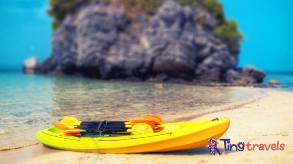 Kayaking at Ang Thong Marine Park 