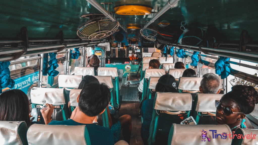 Standerd Buses in Thailand 