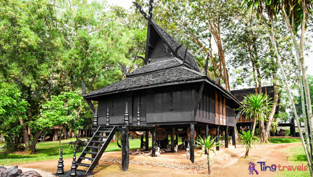 Baan Dam Museum 