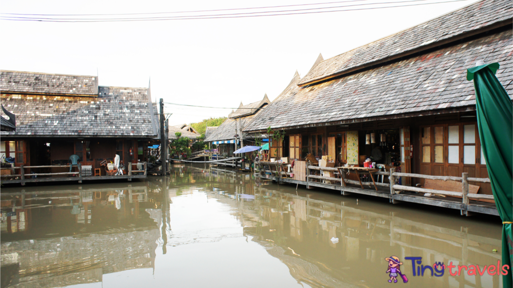 Thai Multi Culture Floating Market Pattaya⁠
