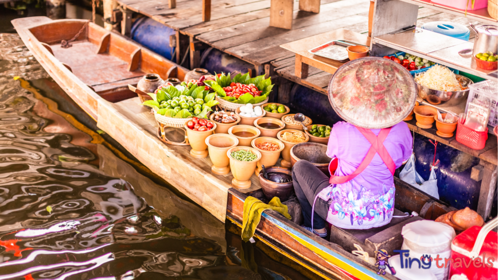 Amphawa Floating Market