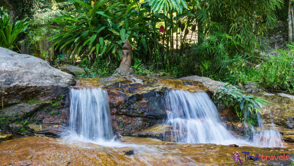 Waterfall in Doi Suthep - Pui , Wat Phalad⁠
