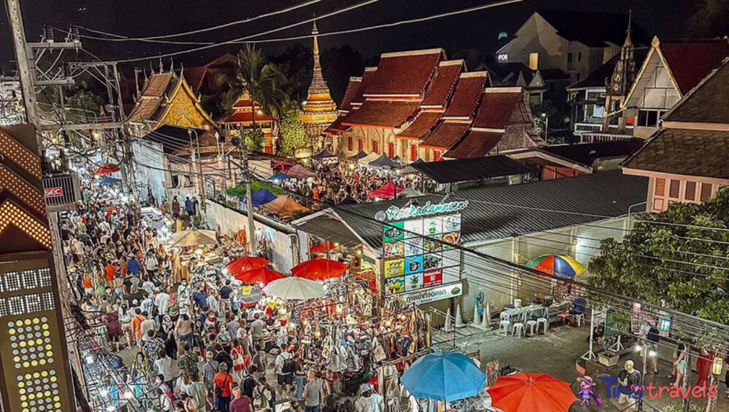 Sunday Chiang mai market 