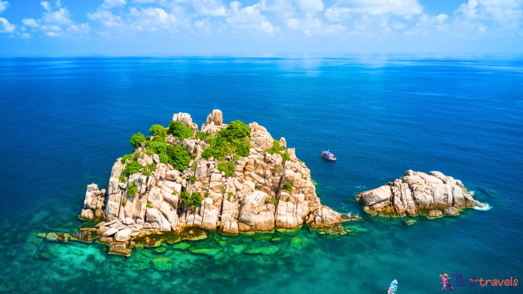 Shark Island, Koh Tao, Thailand⁠
