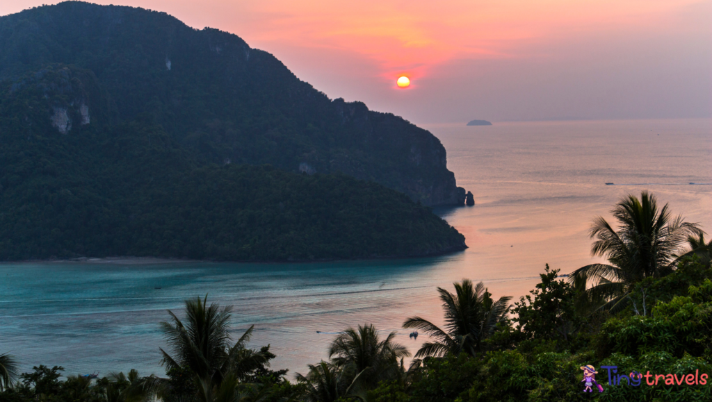 Koh Phi-Phi Sunset view⁠